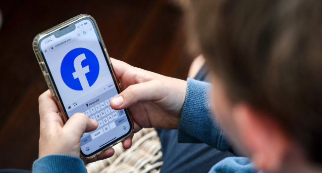 Reino Unido veta el acceso de menores de 16 años a las redes sociales.