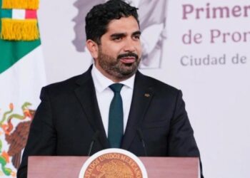 Roberto Lazzeri toma las riendas de la Embajada mexicana en Washington.