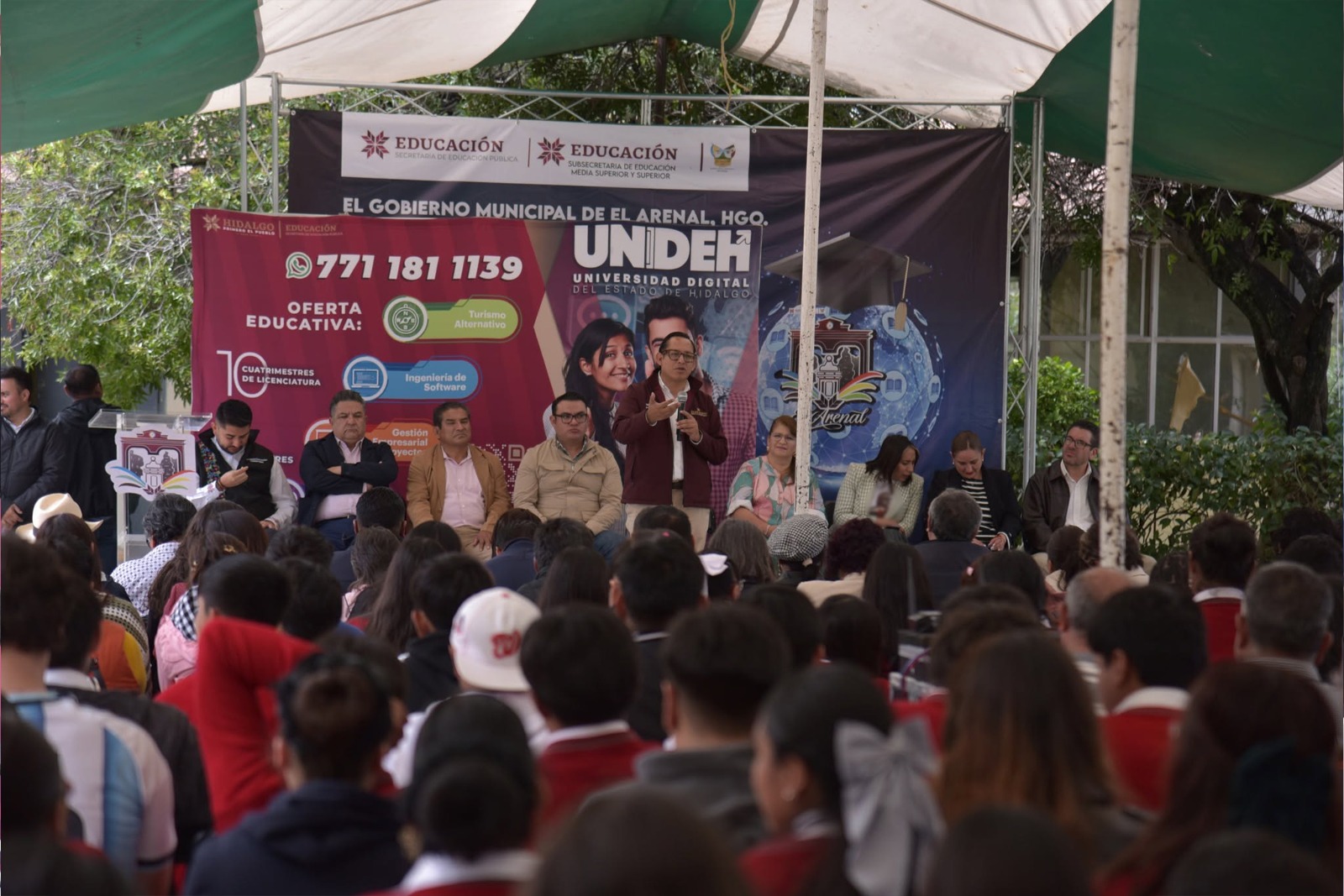 Firman convenio para establecer campus virtual de la UNIDEH en El Arenal