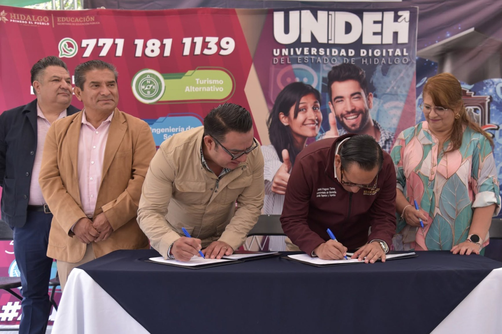 Firman convenio para establecer campus virtual de la UNIDEH en El Arenal