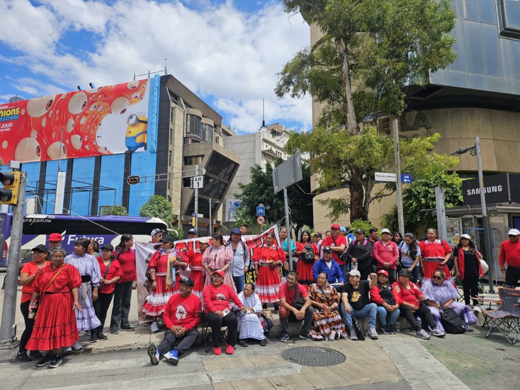 Oaxaca cierra filas con la CNTE y rechaza regresar a clases