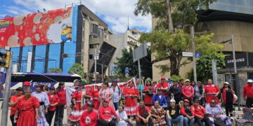 Oaxaca cierra filas con la CNTE y rechaza regresar a clases