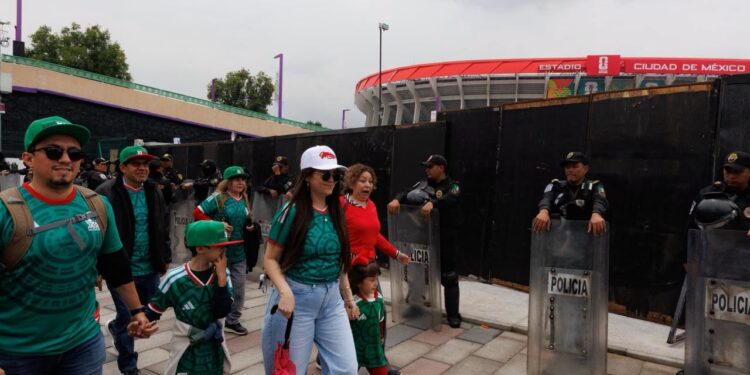 Operativo de 15 mil policías resguardará el México-Ecuador