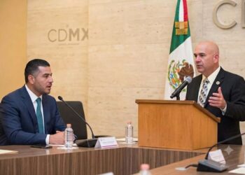 Llaman a García Harfuch a actuar contra funcionarios investigados por justicia de EU
