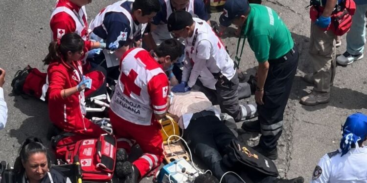 Muere aficionado alemán tras sufrir convulsión previo a inauguración del Mundial