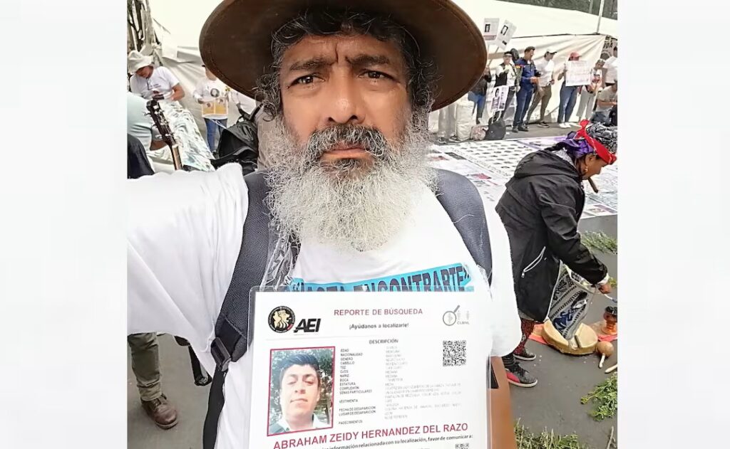 Padre buscador ironiza y exige atención en Palacio Nacional tras invitación a “Pato Merlín”