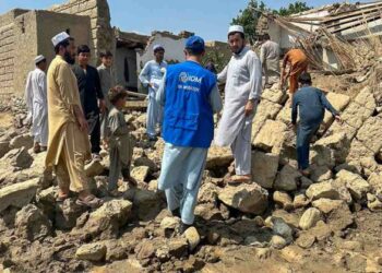 Sismo de magnitud 6.1 sacude Afganistán; se percibe en Pakistán e India