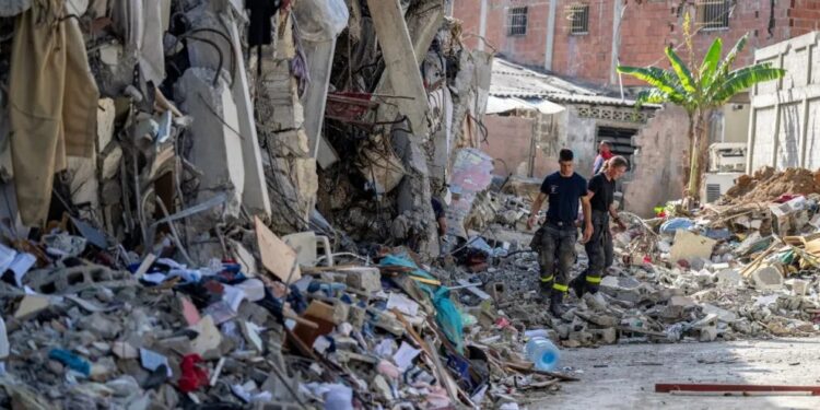 Venezuela: Sube a mil 719 la cifra de muertos tras devastadores sismos