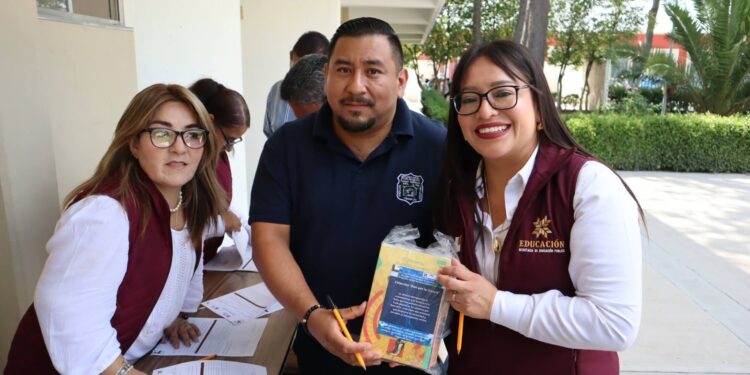 Fortalece IHE la divulgación científica en secundarias de Hidalgo