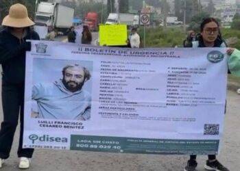 ¡Caos en la Toluca-Naucalpan! Bloquean carretera por desaparición de un joven
