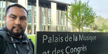 Investigador de la UPT presenta estudio sobre termografía mamaria en Francia