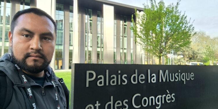 Investigador de la UPT presenta estudio sobre termografía mamaria en Francia