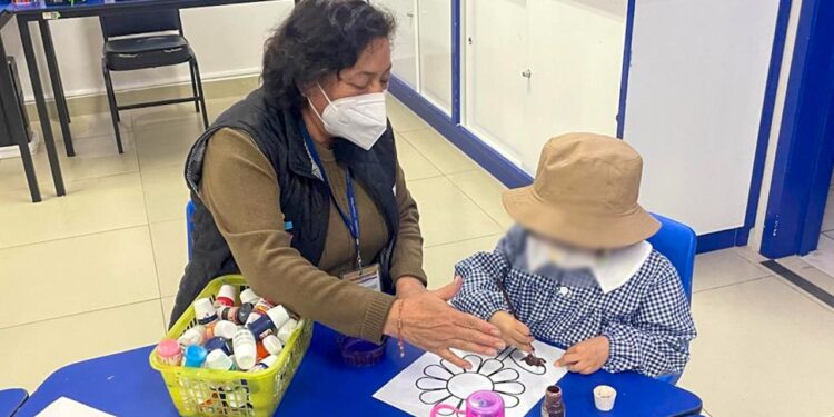 IHE lleva atención educativa a mil 727 niñas, niños y adolescentes hospitalizados
