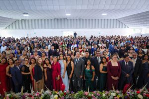 Egresan 150 docentes de la Escuela Normal Valle del Mezquital en su 50 aniversario