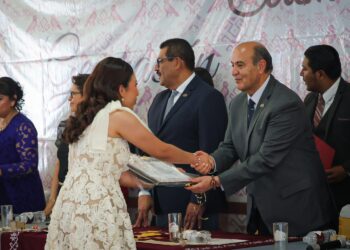 Egresan 150 docentes de la Escuela Normal Valle del Mezquital en su 50 aniversario