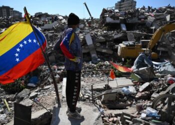 Terremotos en Venezuela dejan 3 mil 889 muertos y miles de damnificados.