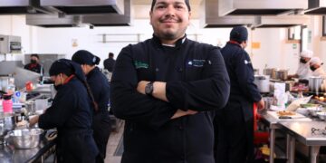 Lleva ITESHU orientación alimentaria a secundarias de la región