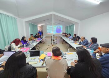 Docentes fortalecen su práctica educativa con taller intensivo
