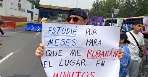 "¡Trampas no!": aspirantes exigen a la UNAM repetir prueba de ingreso