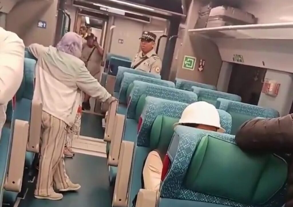 VIDEO viral: Así sufrieron pasajeros del Tren Maya tras quedar varados más de 5 horas