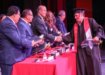 Concluyen su formación 196 estudiantes del CREN "Benito Juárez"