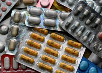 Caducan 18 millones de medicamentos en bodegas mientras el desabasto cobraba vidas