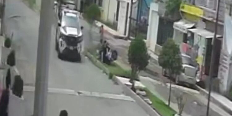 Video tira la versión oficial: Patrulla de Tizayuca sí atropelló a menor