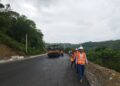 Estudiantes de Ingeniería Civil fortalecen su formación en obra carretera