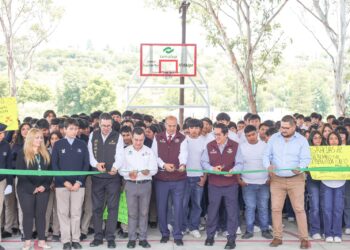 Entrega Natividad Castrejón obra de 4.3 mdp en Conalep plantel Tepeji