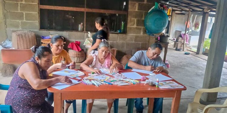Estudiantes de la UPH llevan capacitación agroindustrial a comunidades de la Huasteca