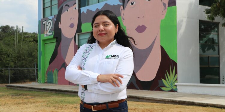 Docente de la UTMZ estudiará posgrado en España