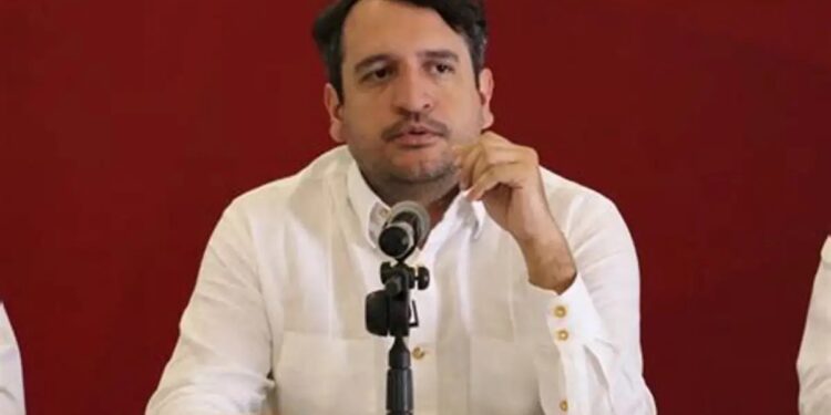 Retiran VISA a Andy López Beltrán; reta a Trump y lo califica de apático
