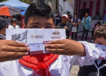Listos los $2,500 para útiles escolares; será por alumno
