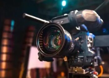 Derechos de audiencia: exigen separar noticias de publicidad
