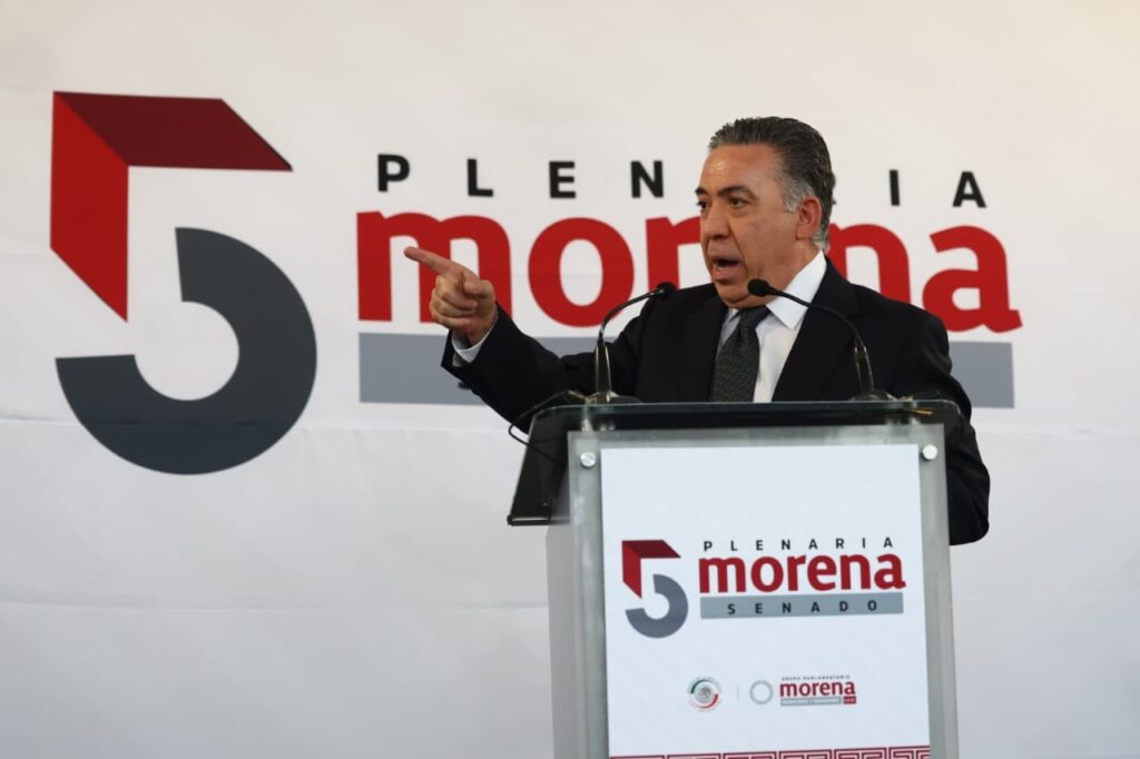 Inzunza vuelve independiente al Senado y encara nexos