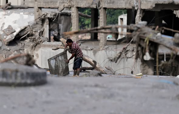 Tragedia en Nepal: 2,500 desaparecidos y 600 muertos