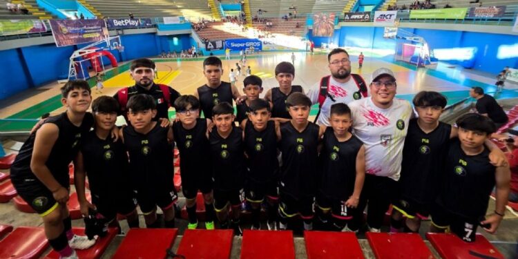 Niños futbolistas de Tijuana quedan varados en Colombia tras terremoto de 7.4