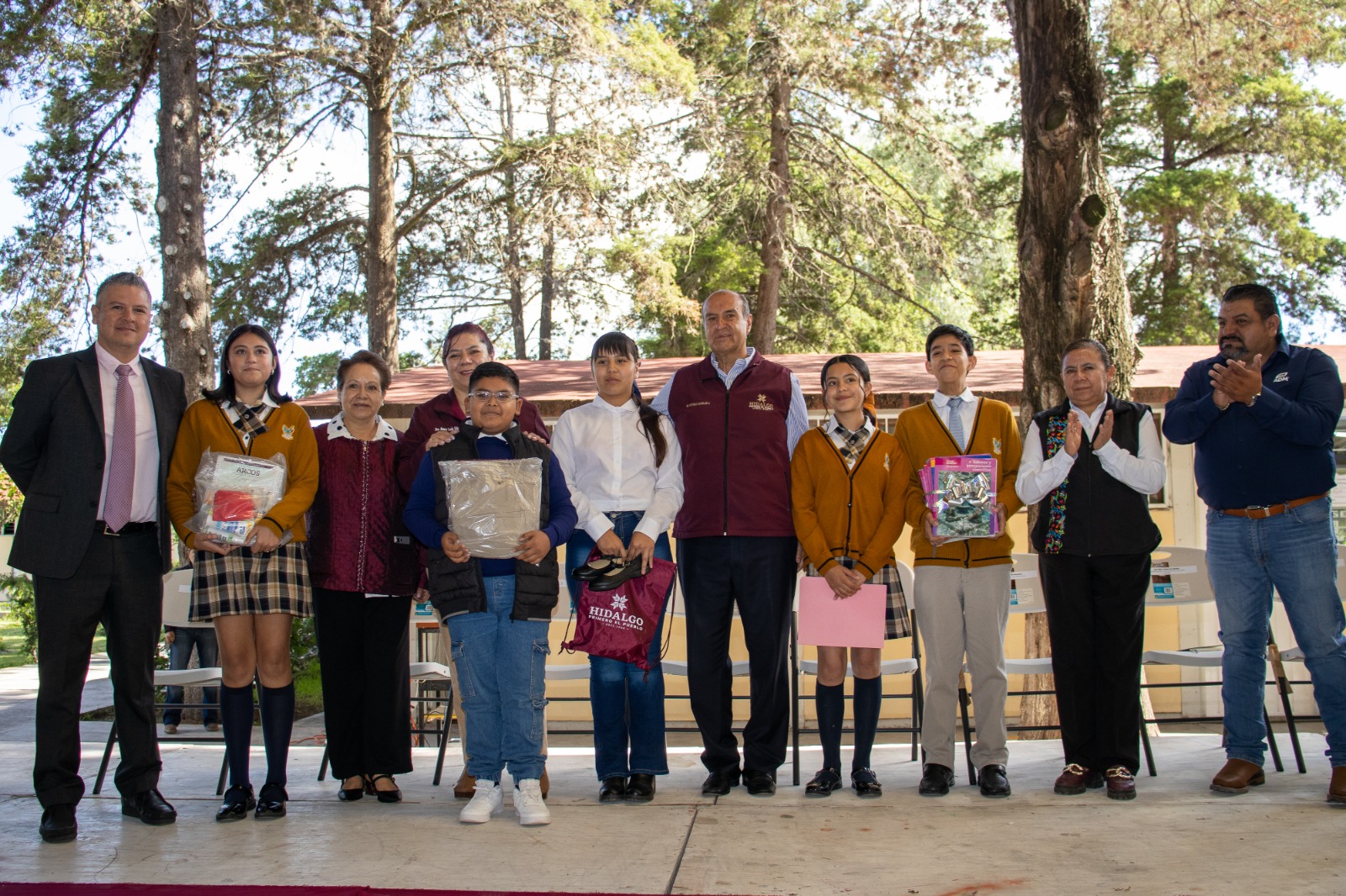 SEPH alista entrega de útiles, uniformes y calzado gratuito para estudiantes de nivel básico