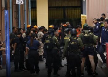 Masacre en Tailandia: Estudiante mata a 7 personas y se suicida (VIDEO)