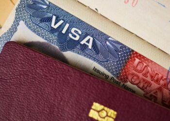 EU cancela 175 mil visas en cacería de infracciones