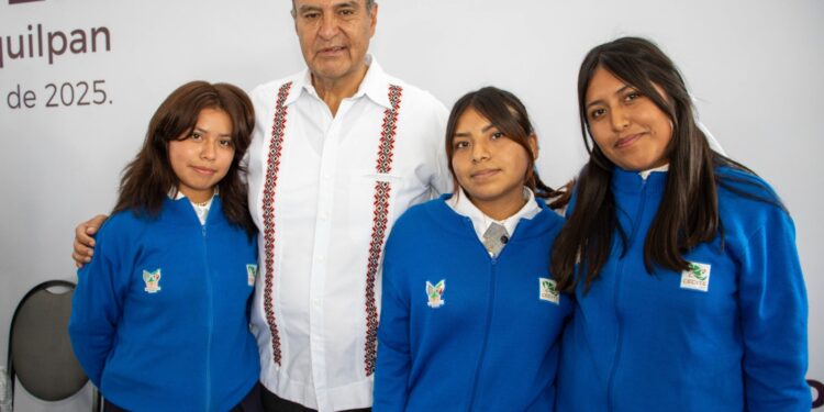 CECyTEH moderniza su oferta educativa con ocho carreras técnicas para el ciclo 2026-2027