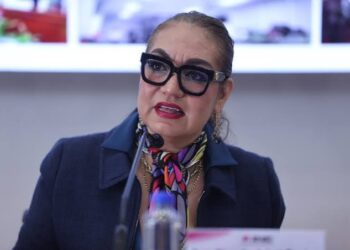Claudia Espino deja INE justo al arrancar elección de 2027