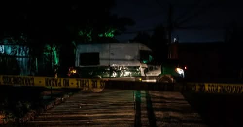 Adolescente mata a su madre, cubre el cadáver y va a clases