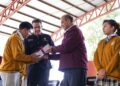 Natividad Castrejón entrega útiles, calzado y uniformes en cinco municipios