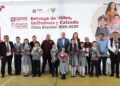 Natividad Castrejón entrega útiles, calzado y uniformes en cinco municipios