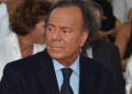 Julio Iglesias, de nuevo ante la justicia por abuso y trata