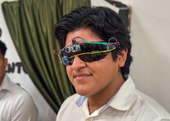 UPH desarrolla lentes asistidos para mejorar la movilidad de personas con discapacidad visual