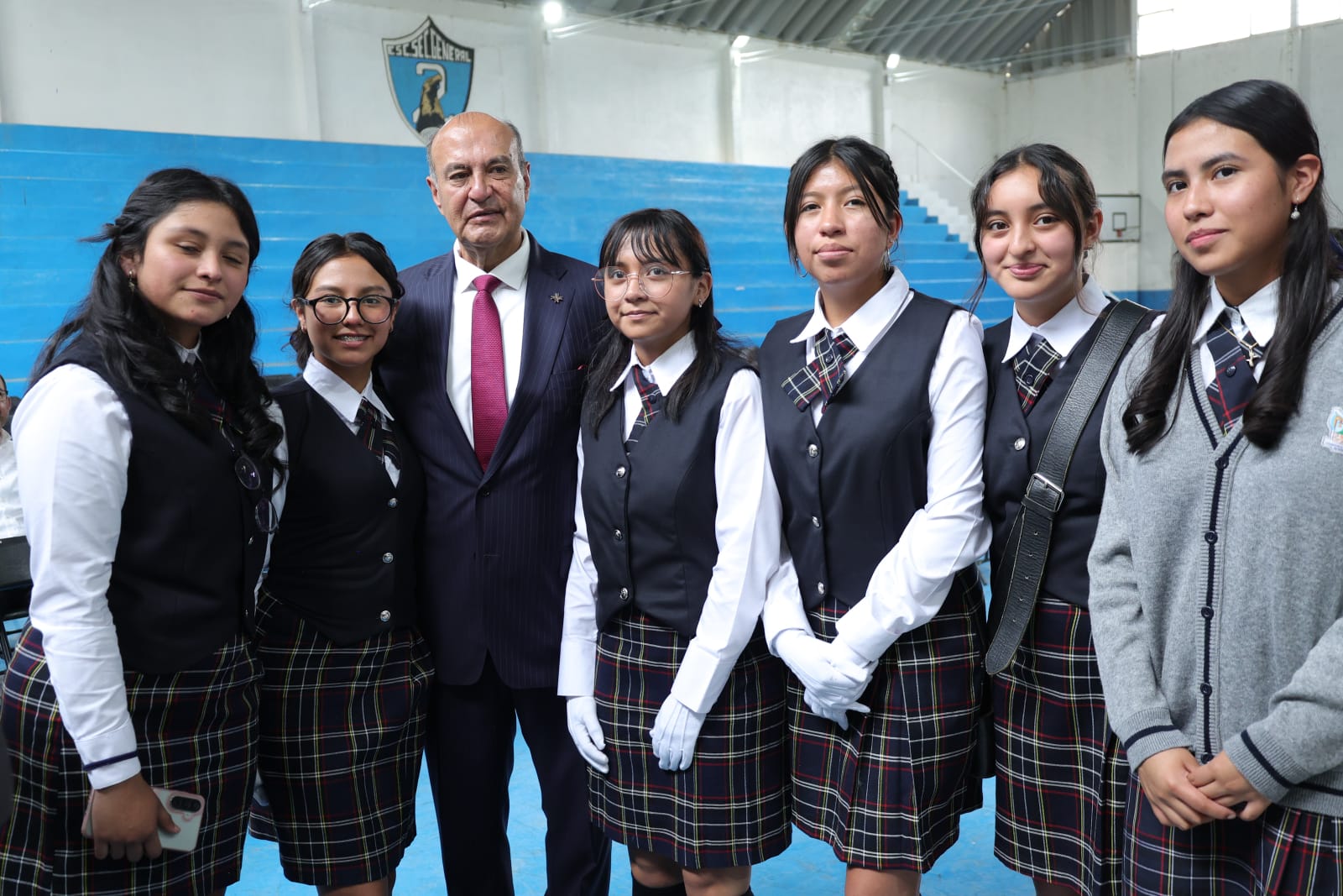 Julio Menchaca consolida transformación educativa en Hidalgo