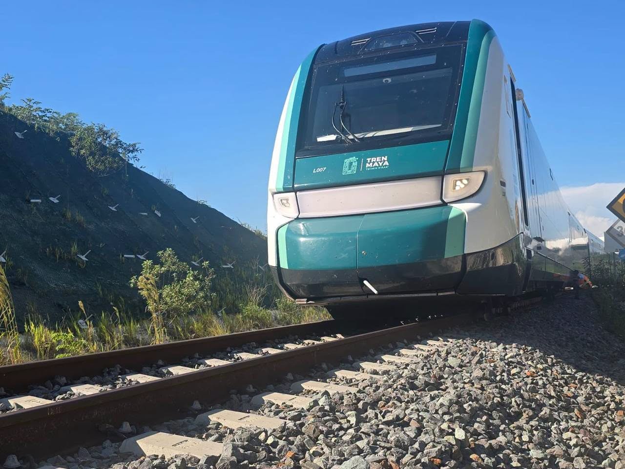 Tren Maya vuelve a fallar: se descarrila en Campeche